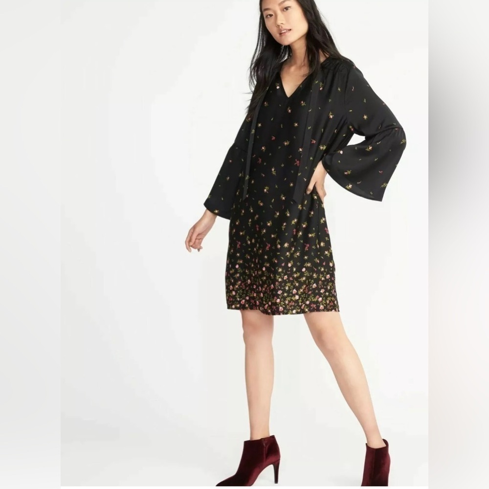 OLD NAVY Black Satin Tie Neck Floral Shift Dress Size XXL